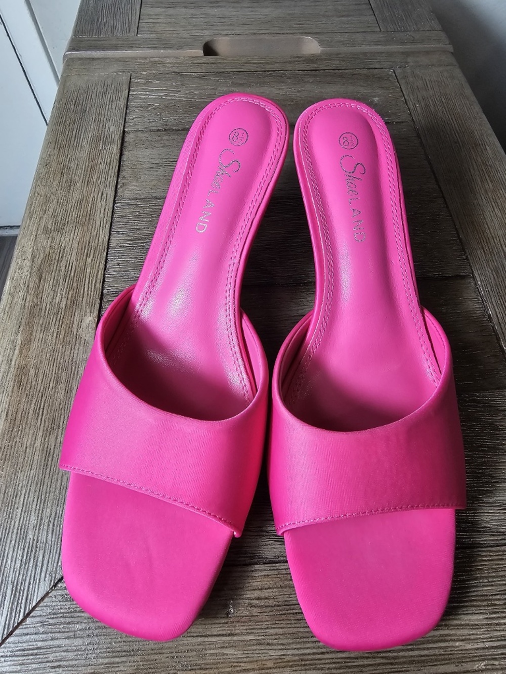 Shoes LA.ND Women’s Hot Pink Satin Slide Sandals – Size 8.5